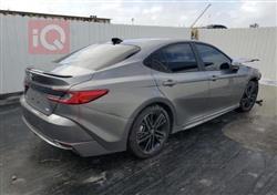 تۆیۆتا کامری